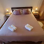 L&v Sa Dvoristem I Hidromasaznim Bazenom Apartamento Galižana