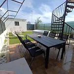Apartamento L&v Sa Dvoristem I Hidromasaznim Bazenom Galižana