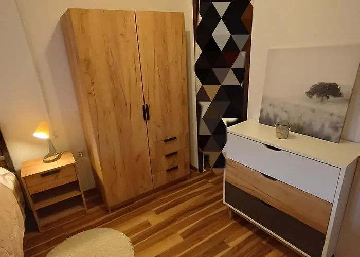 아파트 L&v Sa Dvoristem I Hidromasaznim Bazenom Galižana