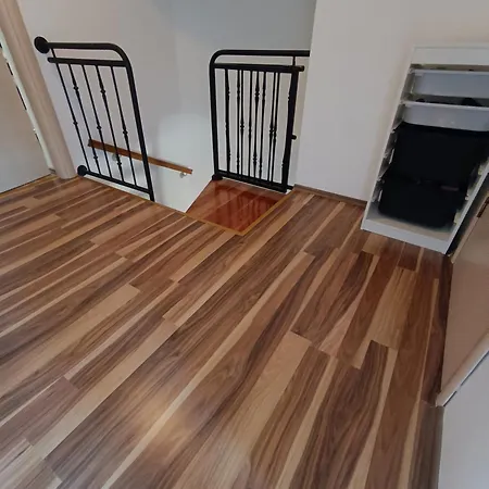 Apartment L&v Sa Dvoristem I Hidromasaznim Bazenom *